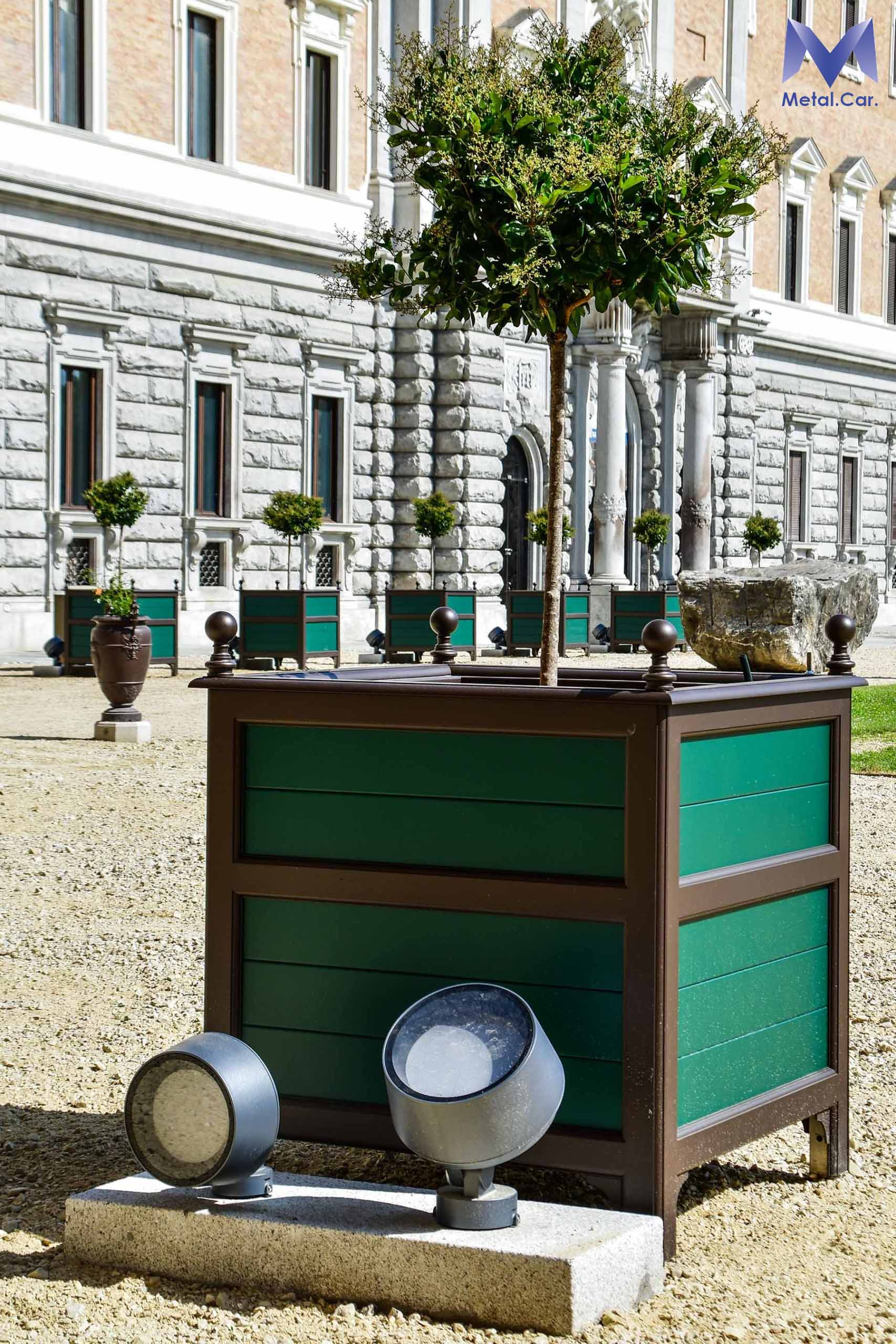 fioriera-giardinireali-scale