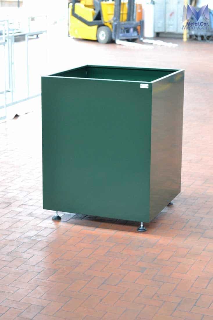 fioriera-in-metallo-torino