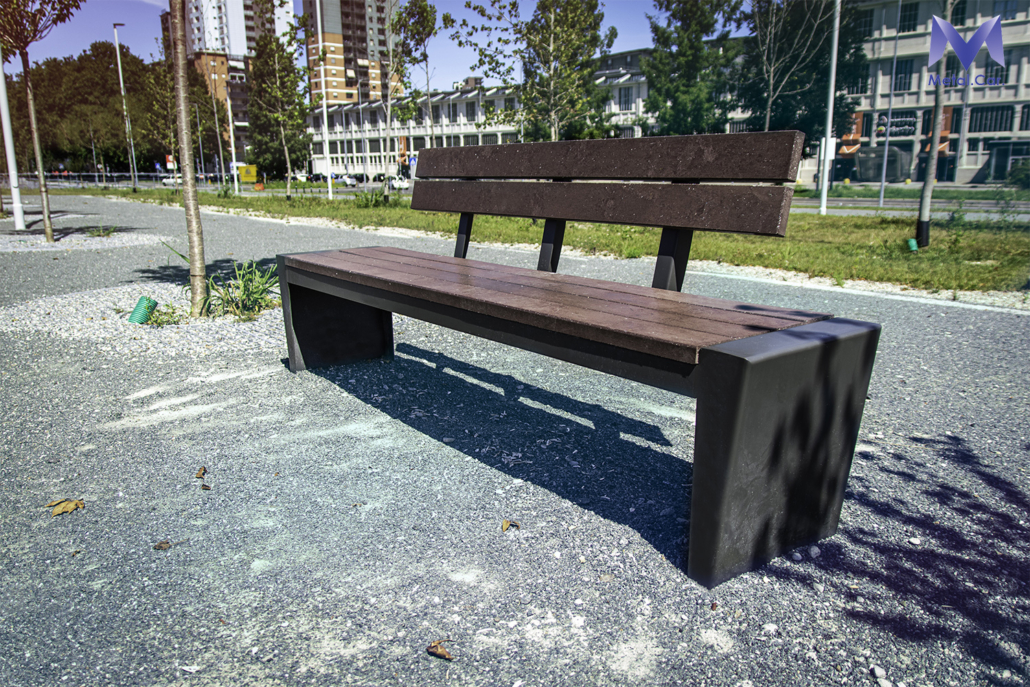 panchina-dora-samo-1030×687-1 (1)