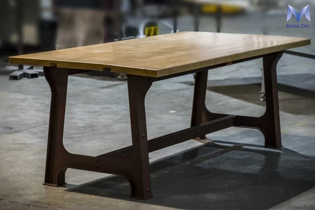 tavolo-ferro-verniciato-1030×686-1